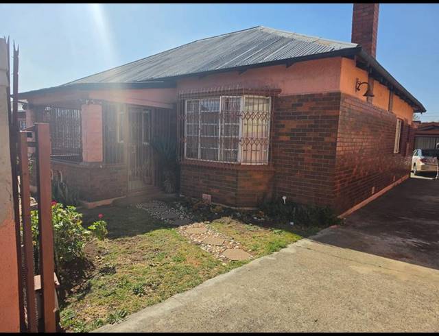3 BEDROOM HOUSE FOR SALE IN TOWNSVIEW
